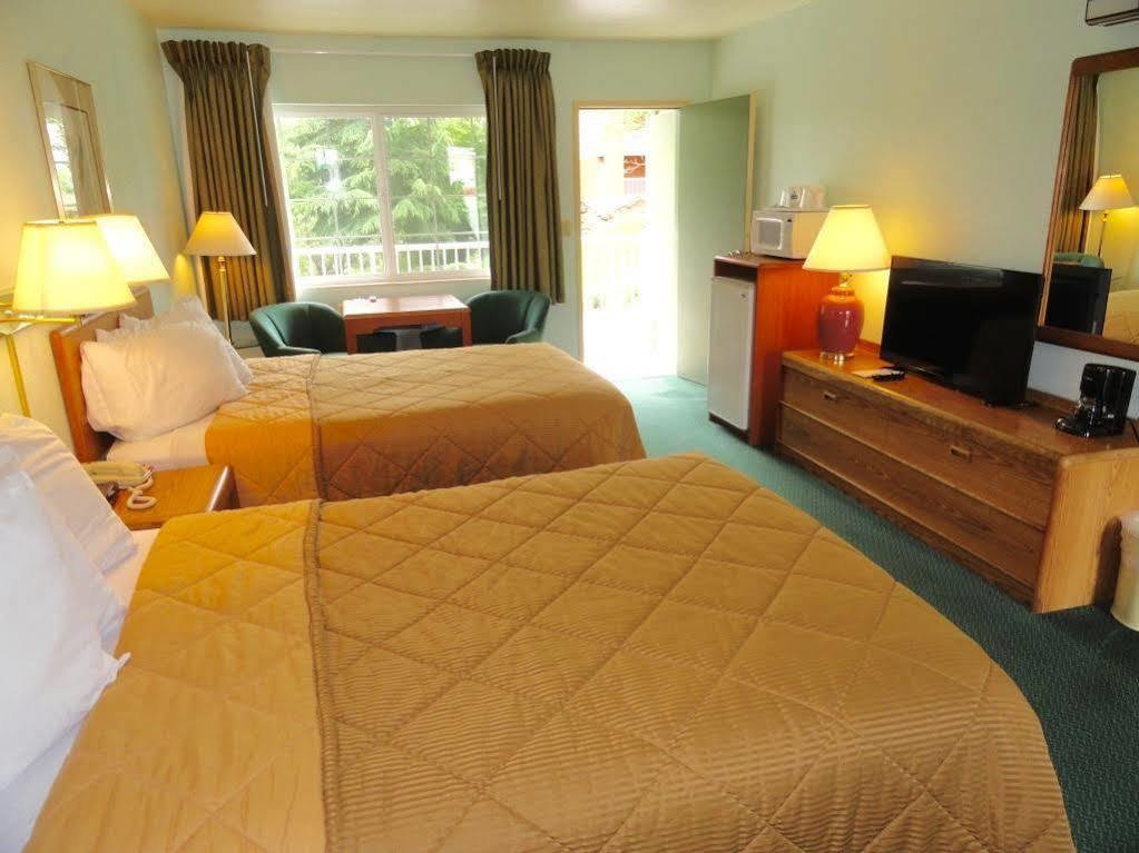 Riverfront Inn Roseburg Kültér fotó