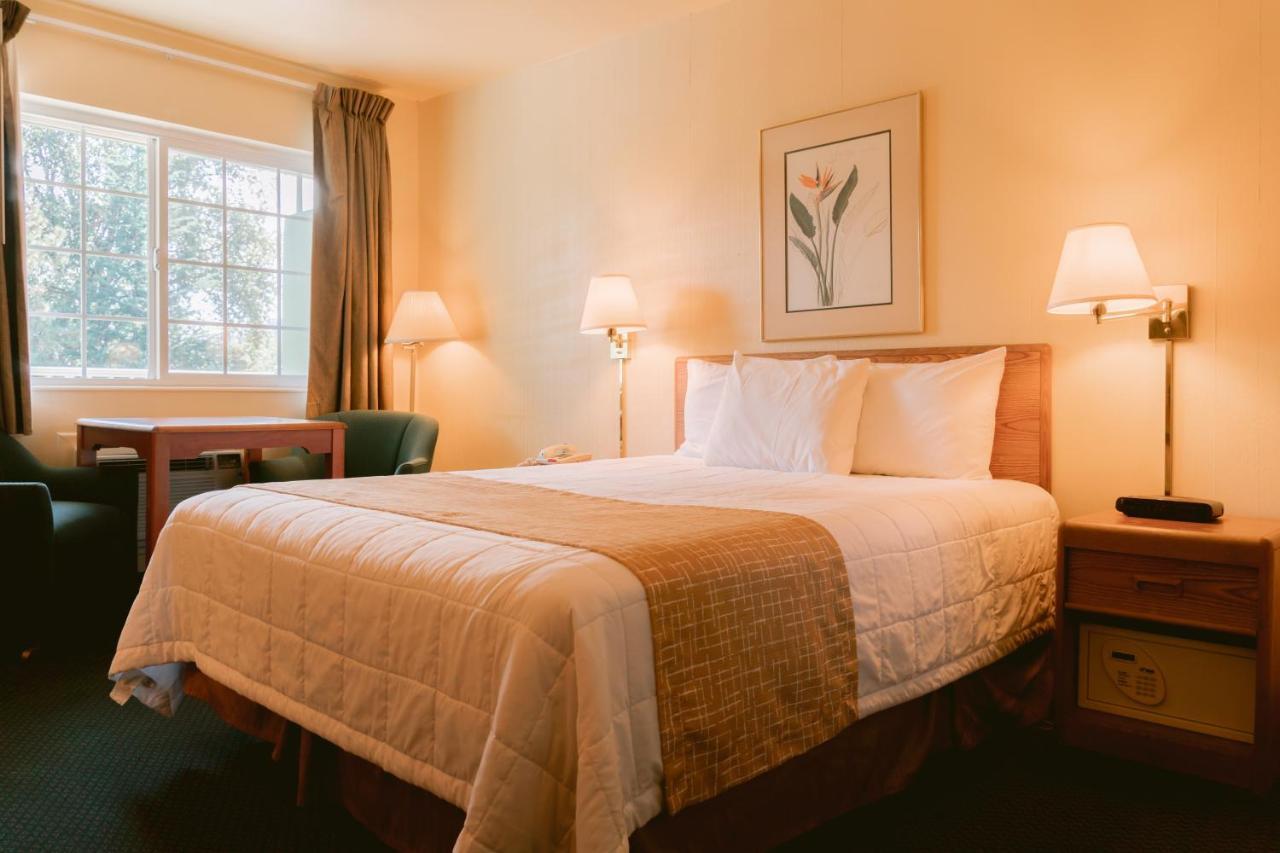 Riverfront Inn Roseburg Kültér fotó