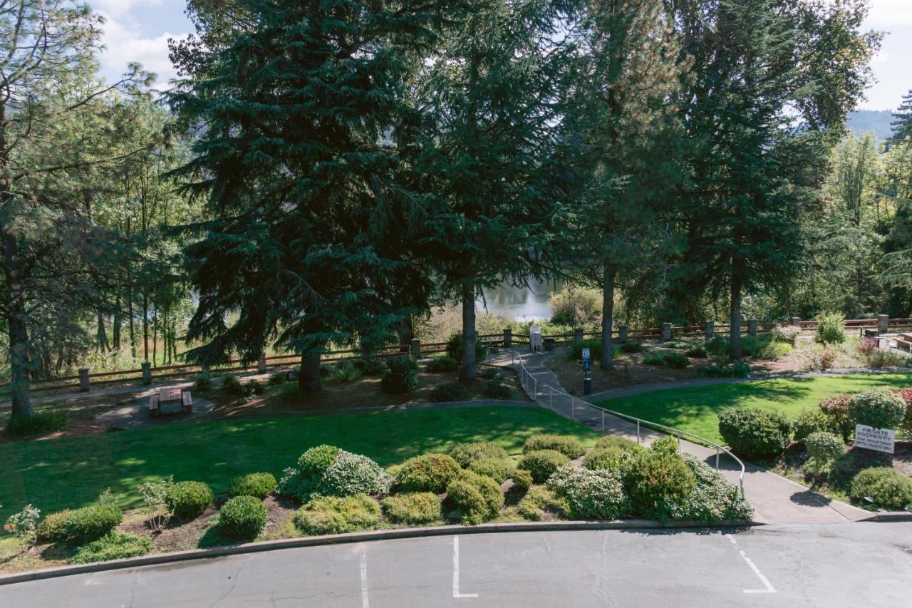 Riverfront Inn Roseburg Kültér fotó